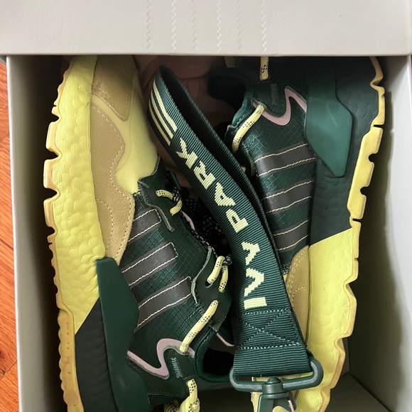 IVY PARK adidas sz 7.5 wm - Picture 1 of 6